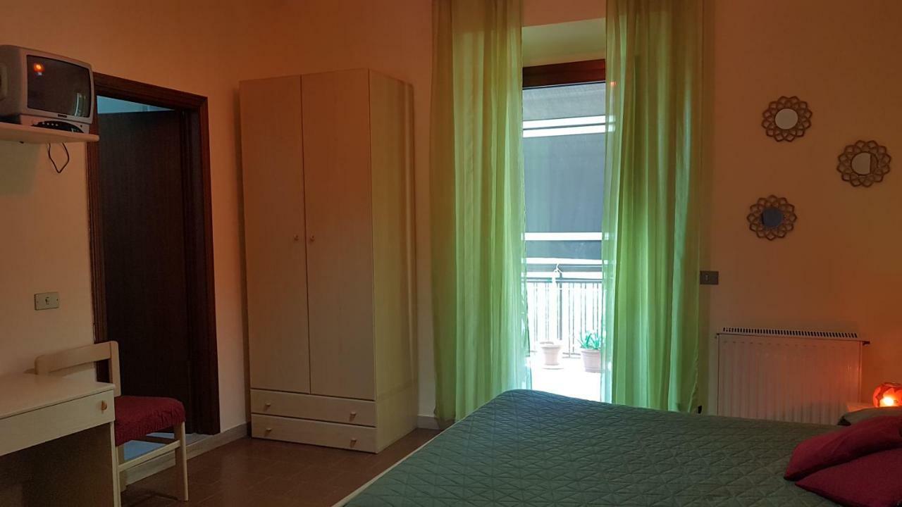 Valle Degli Etruschi B&B Grilli Bagian luar foto