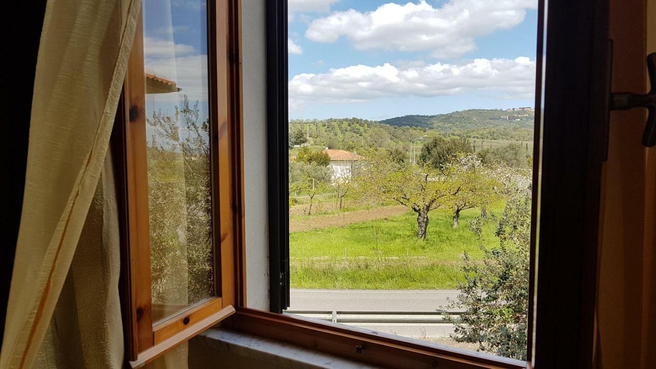 Valle Degli Etruschi B&B Grilli Bagian luar foto